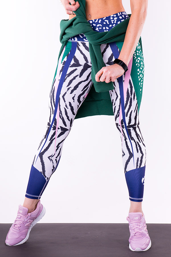 leginsy treningowe w panterke 