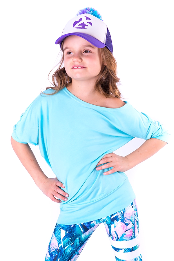 niebieska bluzka na zajęcia taneczne dla dziecka